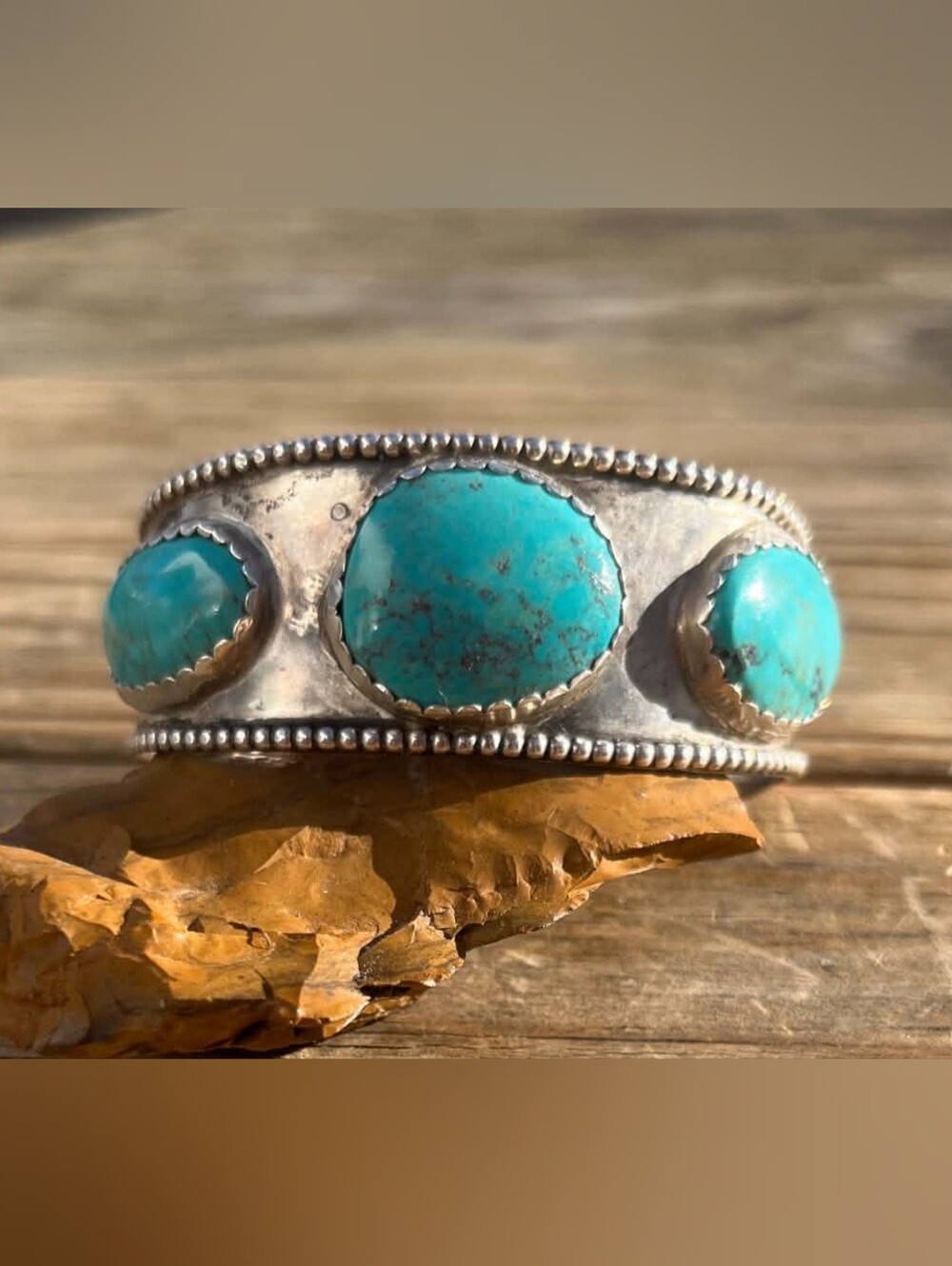 Vintage Sterling Silver Turquoise 3 - Stone Cuff Bracelet Signed "SE"